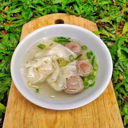Pangsit kuah bakso